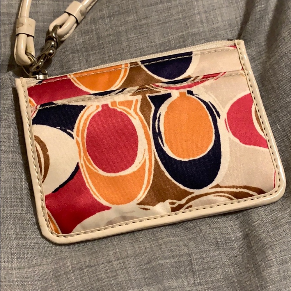 Coach ID wallet
